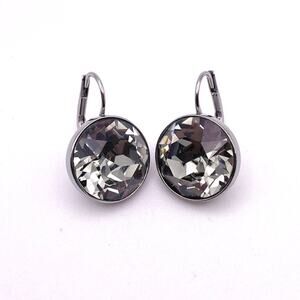 Swarovski Signed Silver Gray Tone Laverback With Gray Tone Chunky Crystal